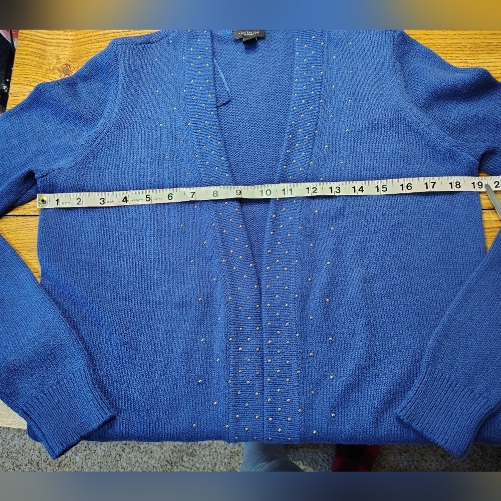 Ann Taylor women's Cardigan knitted,silver studs, oversized cotton blend sz S. - Picture 9 of 16